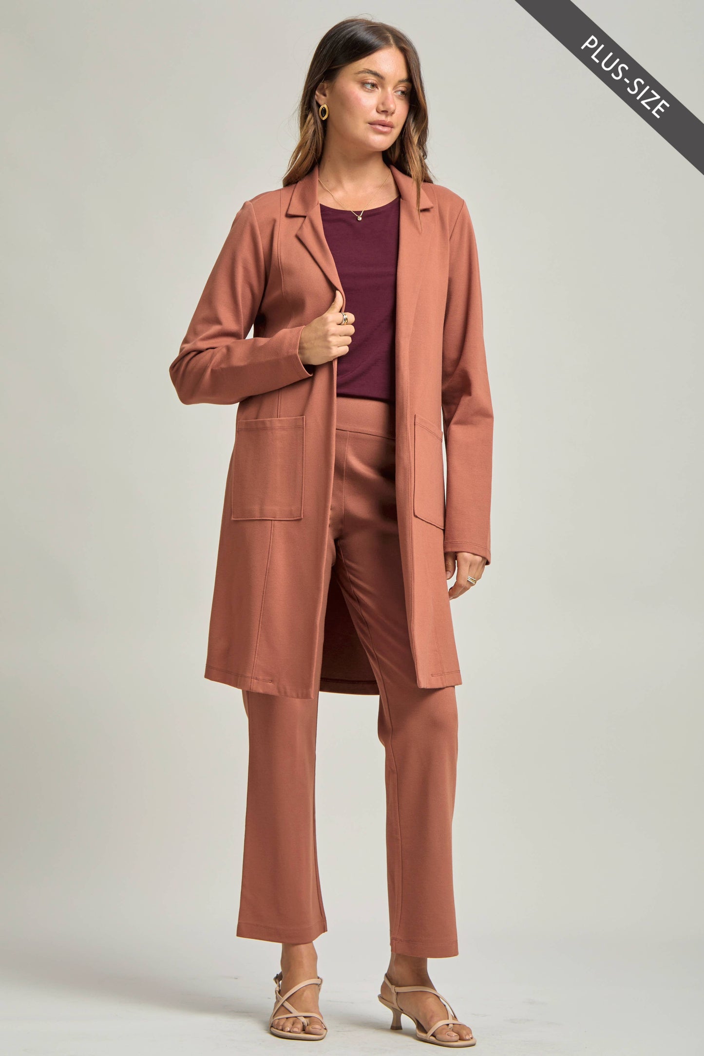 Dear Scarlett - PLUS SIZE Magic Chic Midi Jacket: Red