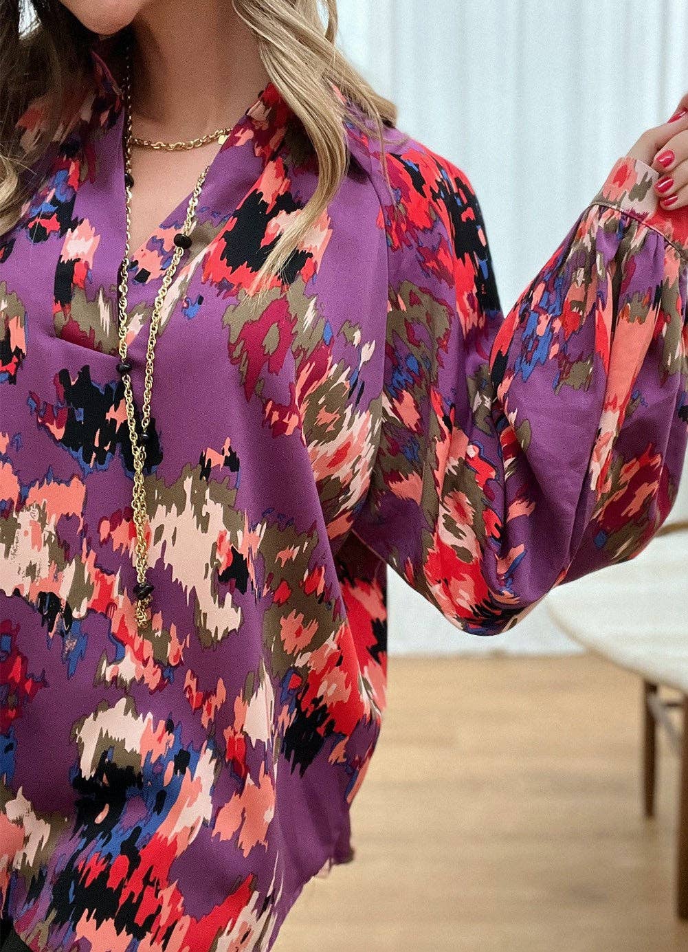 Secret Style Source - Painterly V-Neck Bubble Sleeve Top: Purple / S