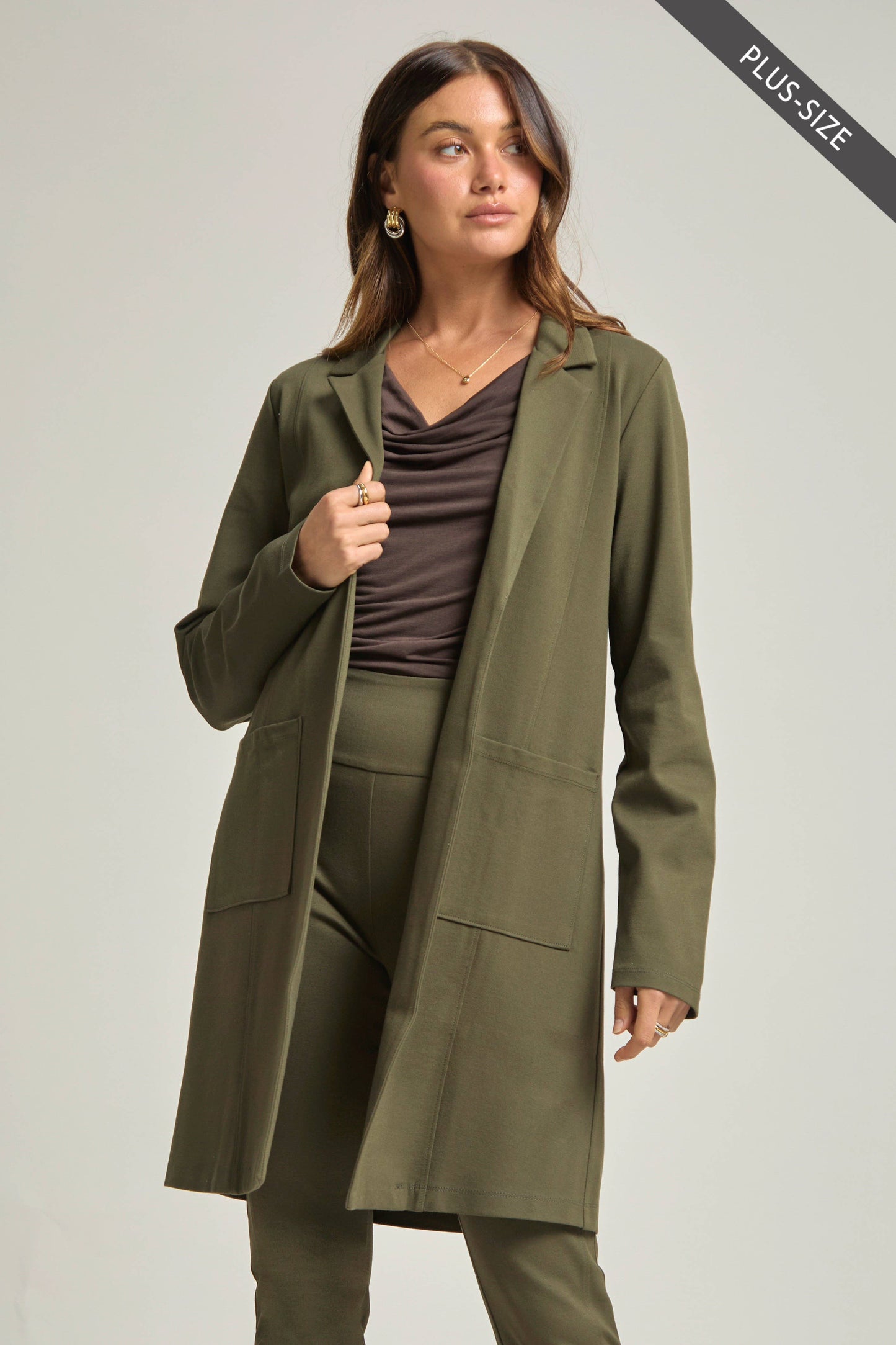 Dear Scarlett - PLUS SIZE Magic Chic Midi Jacket: Red