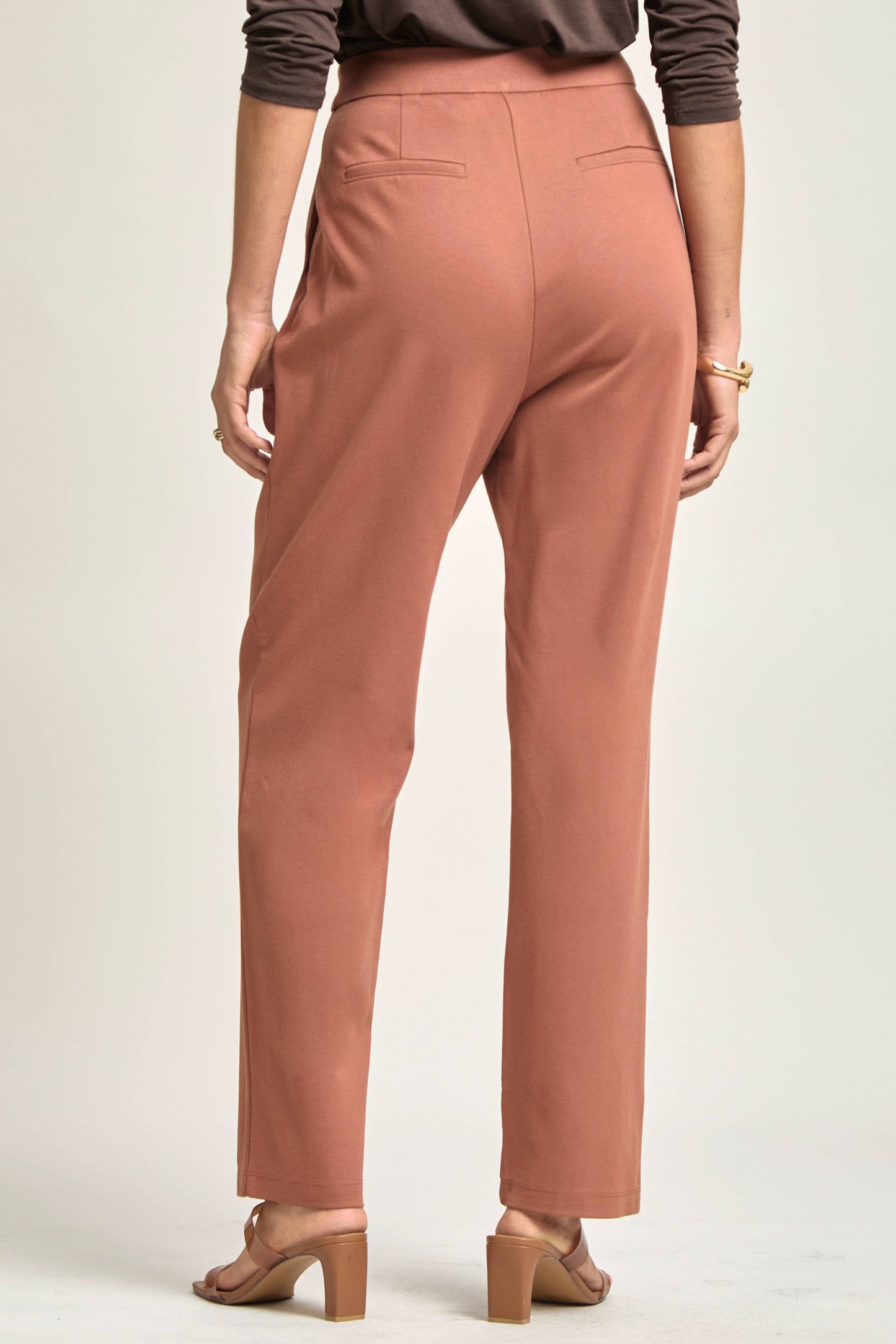 Dear Scarlett - Magic High-Rise Barrel Pants: Black / S