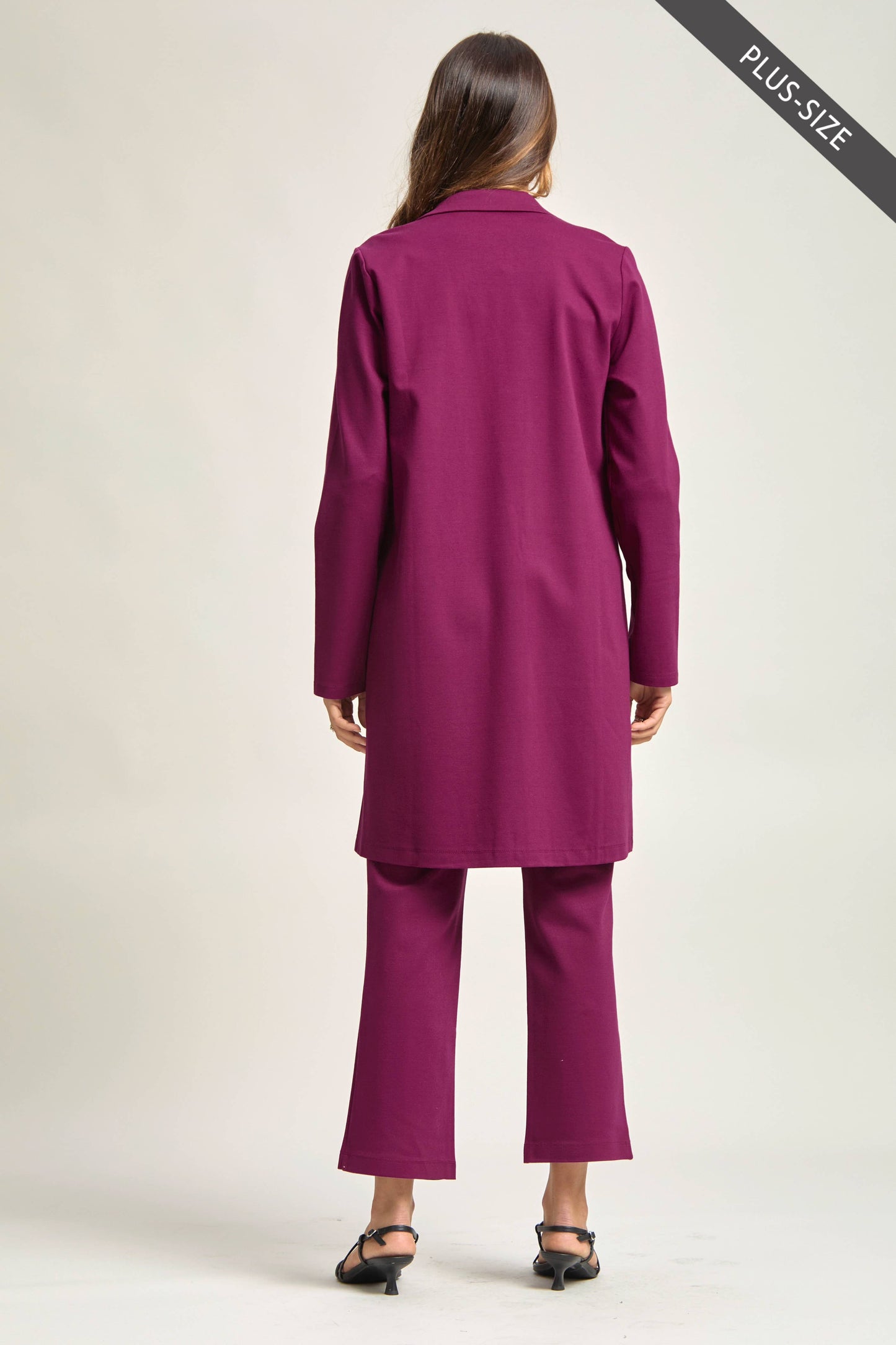 Dear Scarlett - PLUS SIZE Magic Chic Midi Jacket: Red