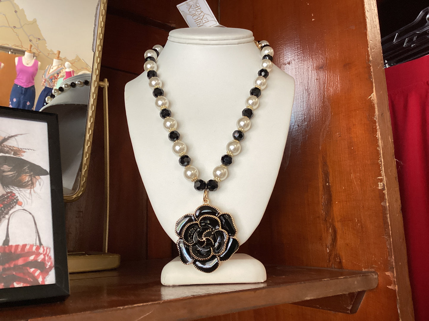 Bijoux Envie Statement Jewelry - Flower Necklace | Pearl Necklace | Coastal | Fall | Boho