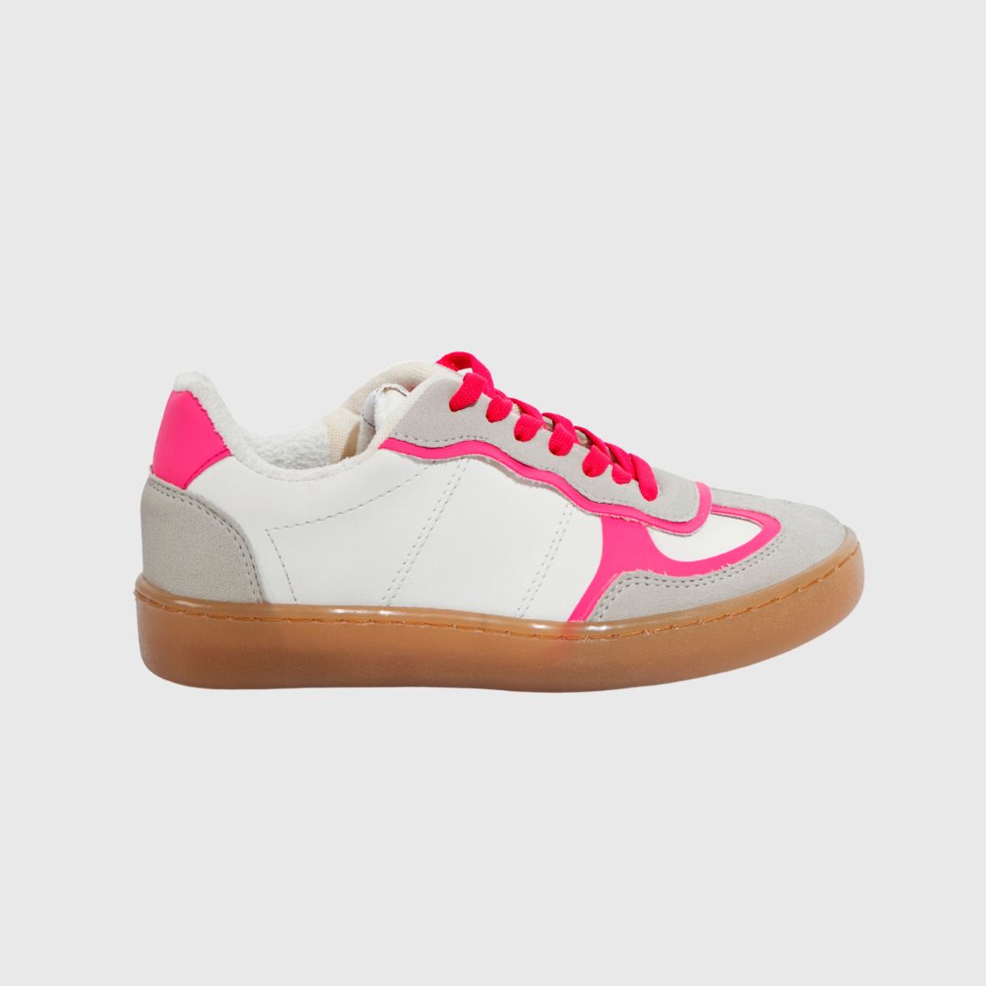 The JESSIE 4 Wide Sole Sneaker