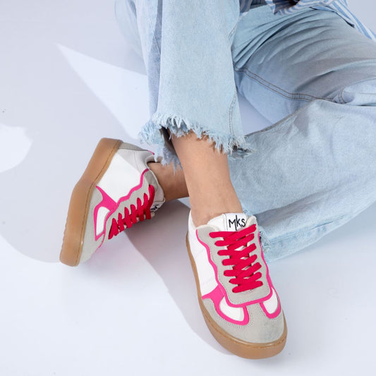 The JESSIE 4 Wide Sole Sneaker